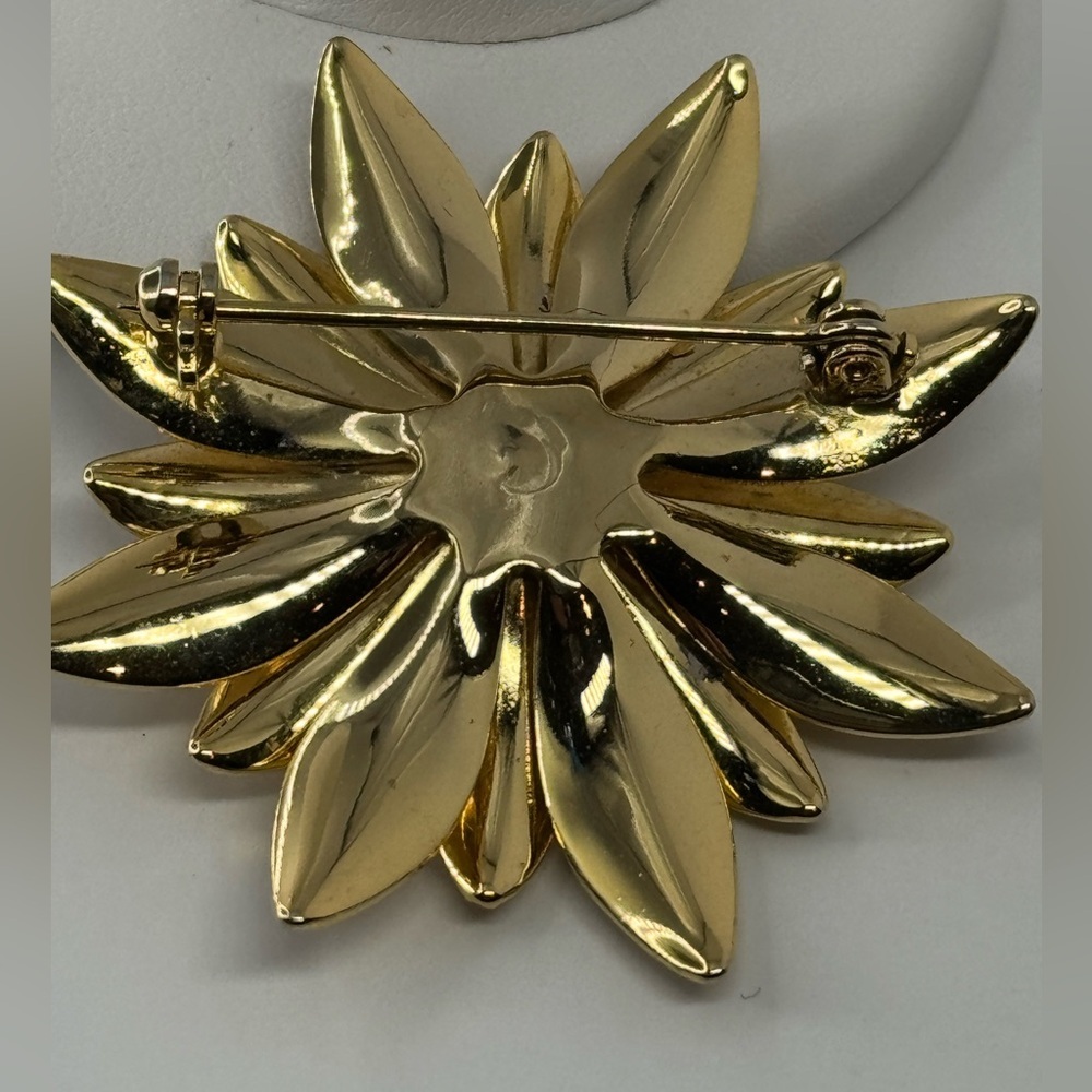 Floral Brooch with Purple Accents - Picture 4 of 6